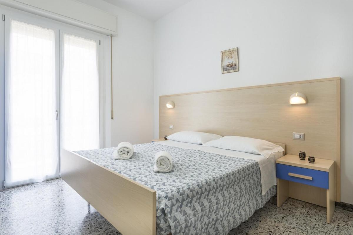 Room And Breakfast Da Laura Белларія-Іджеа-Марина Екстер'єр фото