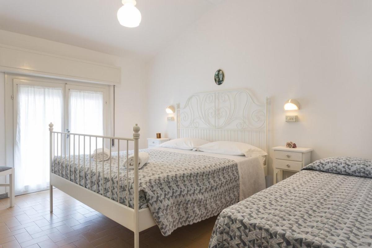 Room And Breakfast Da Laura Белларія-Іджеа-Марина Екстер'єр фото